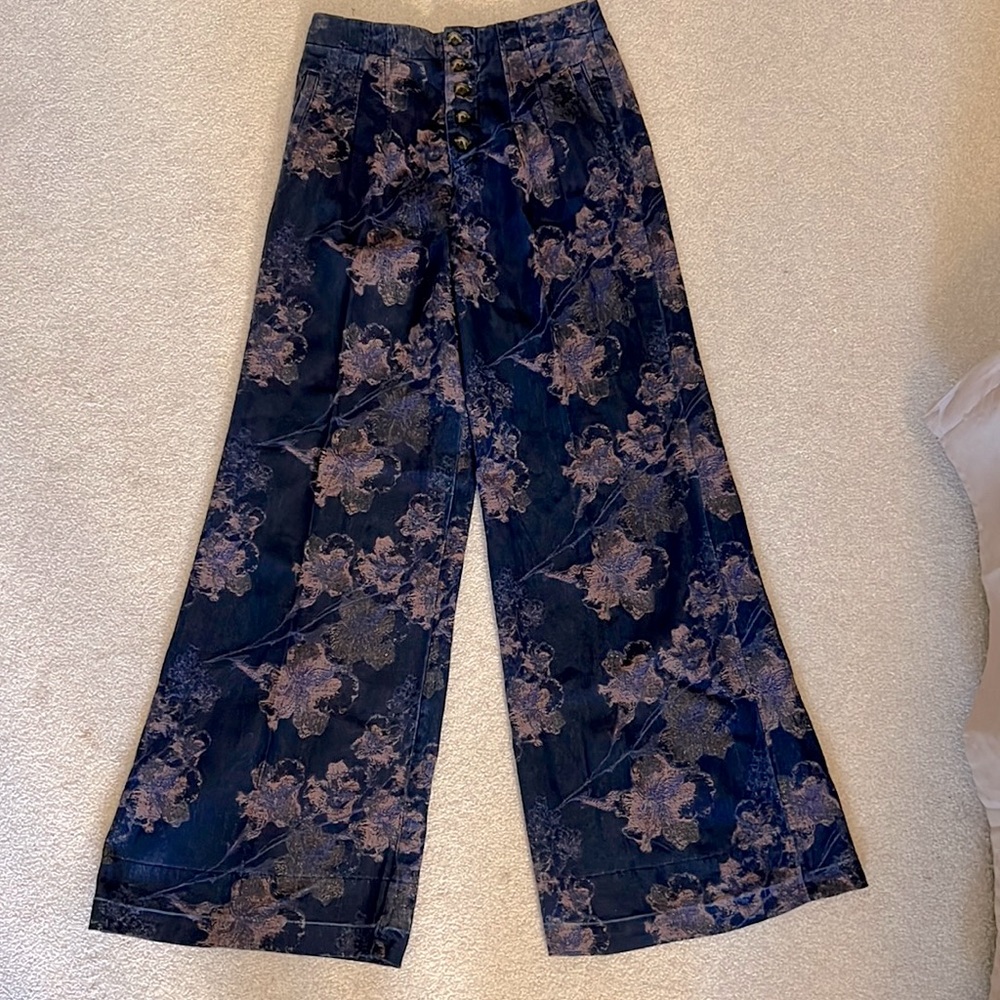 Printed denim high waisted trousers with pleats